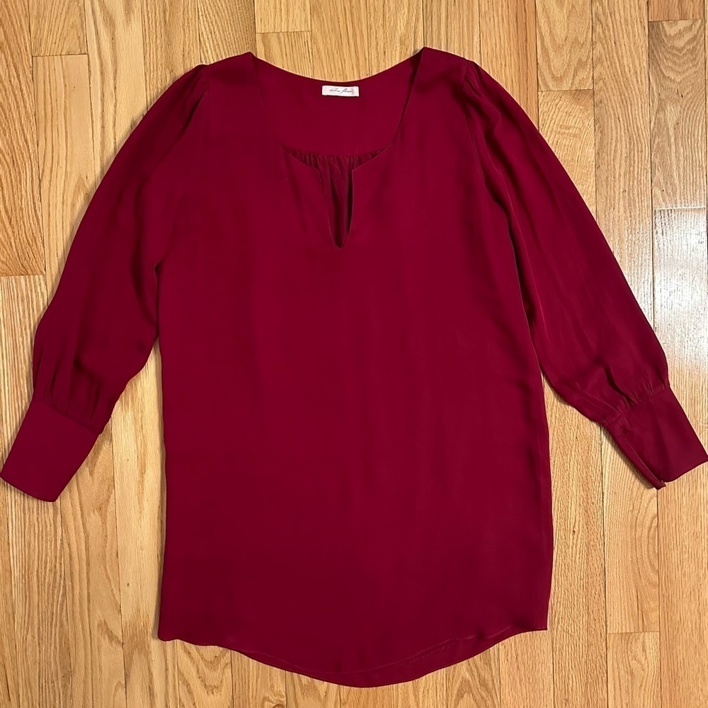 Chelsea Flower Anthropologie 100% Silk Cranberry Merlot Tunic Top Blouse Sz M